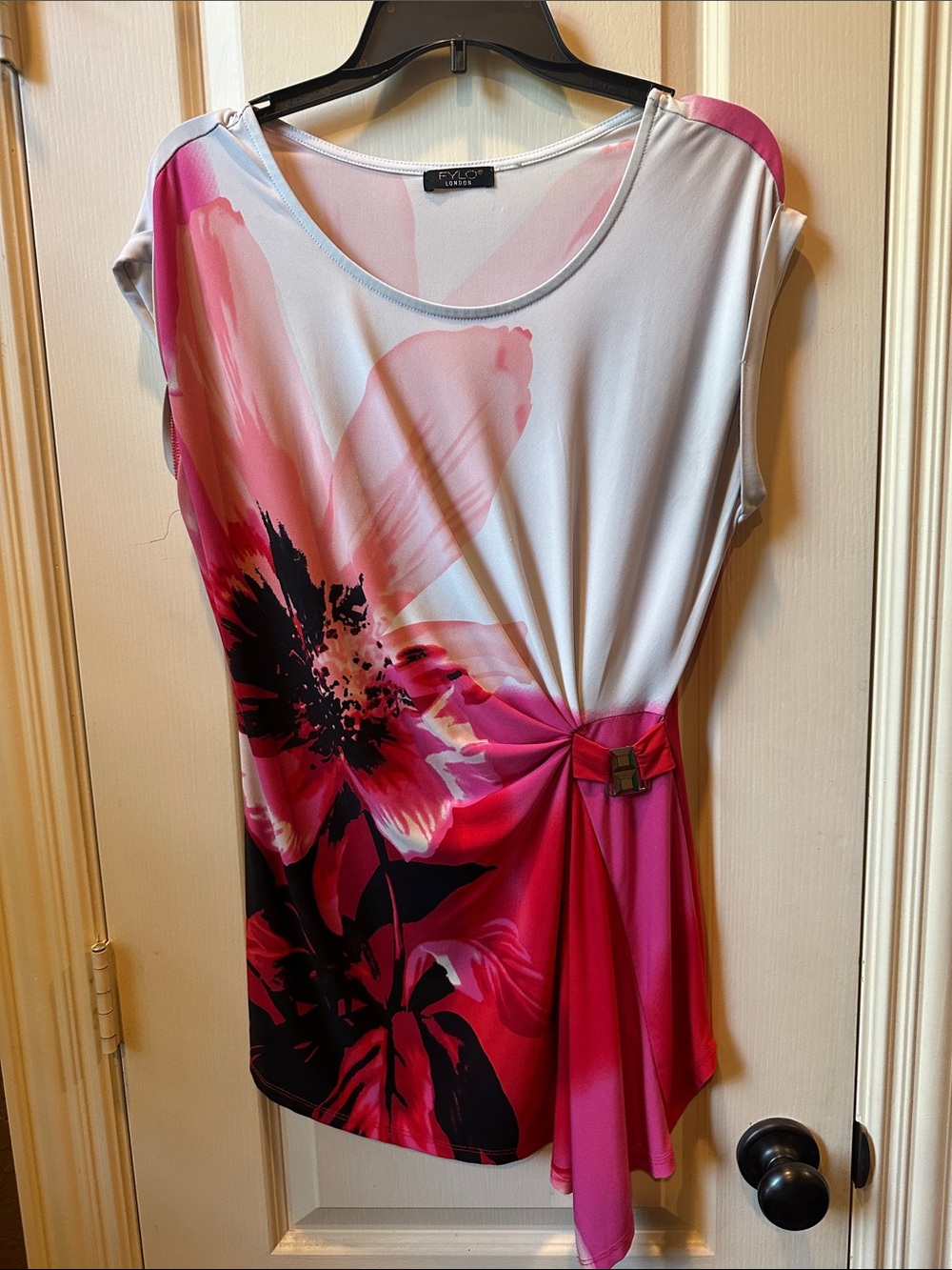 FYLO Pink & White Floral Twist-Waist Tunic